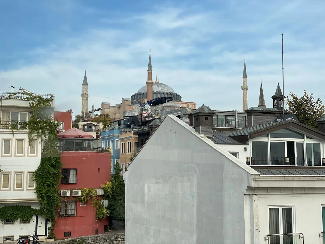 küçükçekmece kentsel dönüşüm alanları ve modern bina projeleri